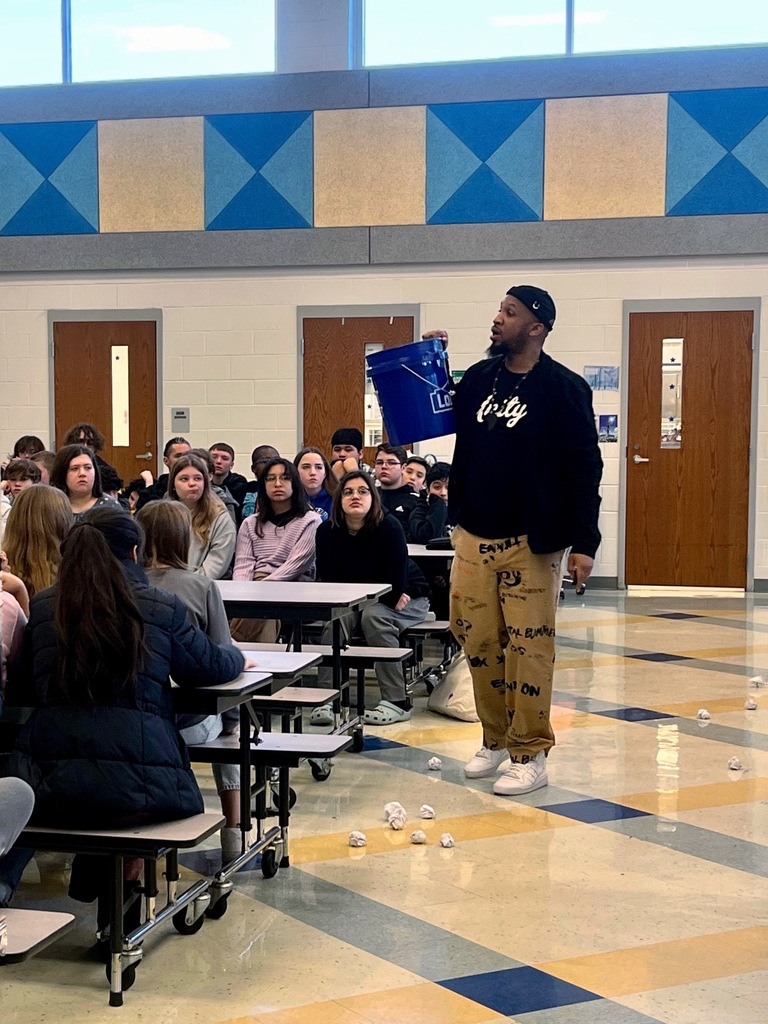 Jefferson Jones  advises students to "fill the buckets of others" in message of kindness