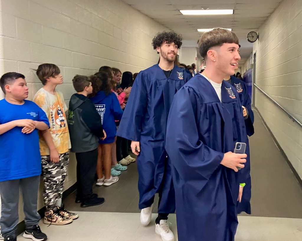WHS seniors parade through the halls for CTMS